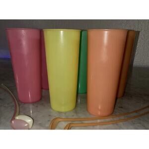 Vintage Tupperware Set Of 6 Tumblers Plastic Pastel Drinking Cups Spoon Set